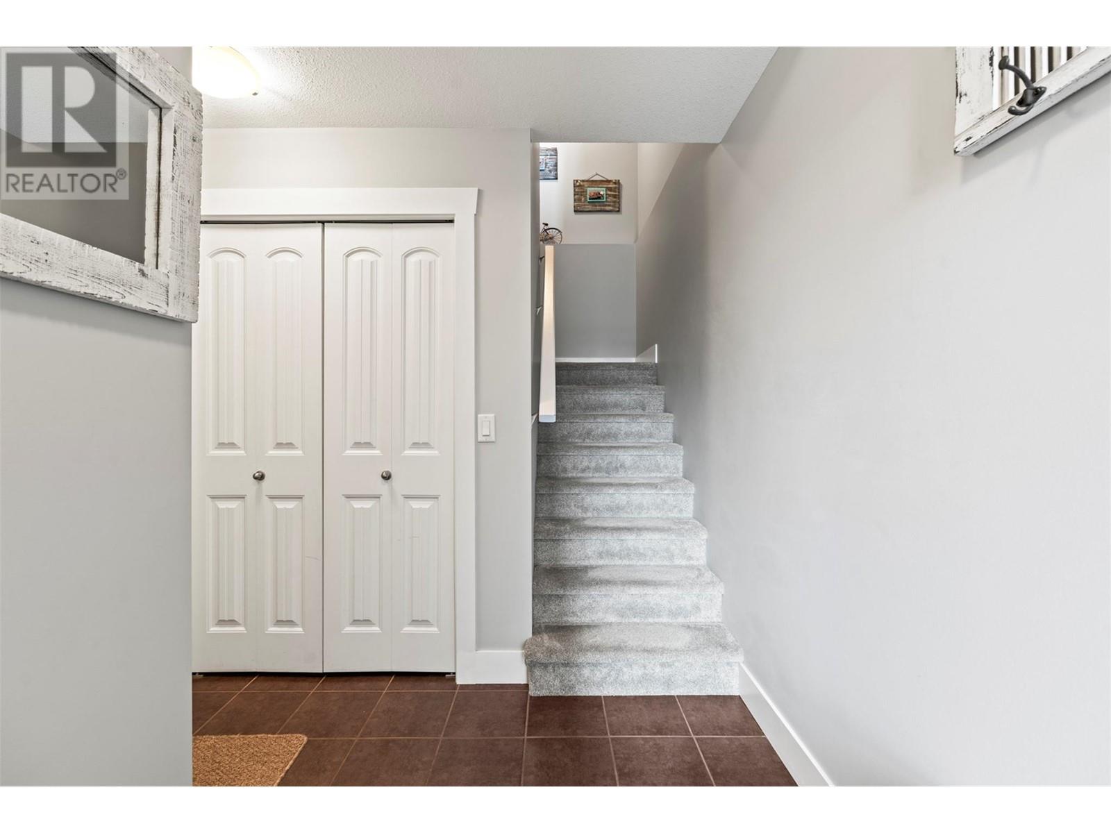 8 995 Mt Ida Drive, Vernon