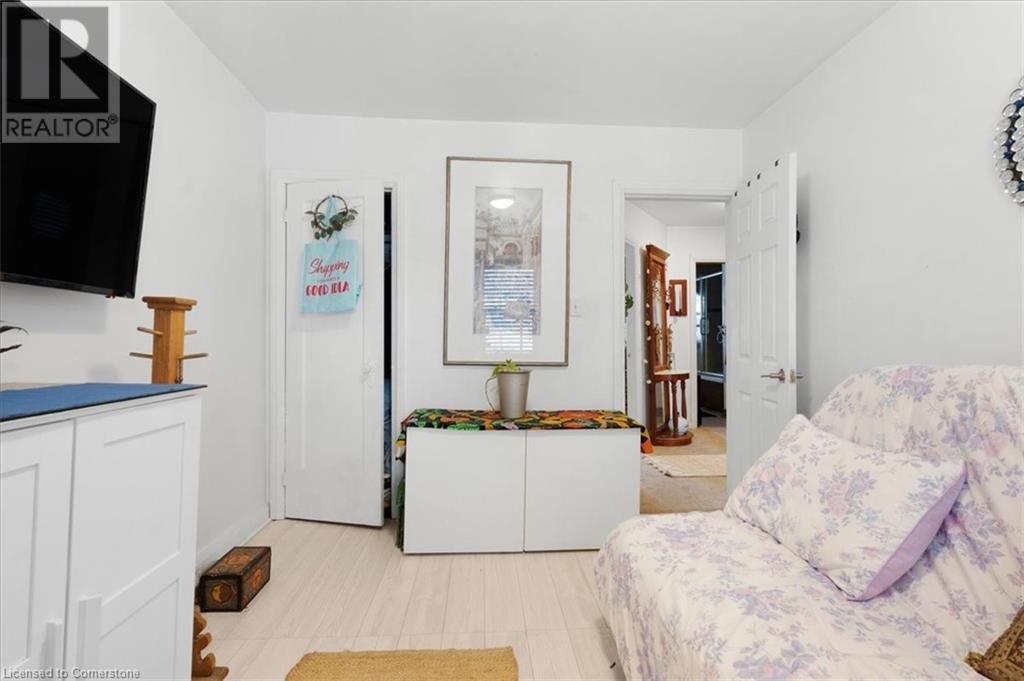 Photo 10 of 719 Kingston Road, Toronto ON