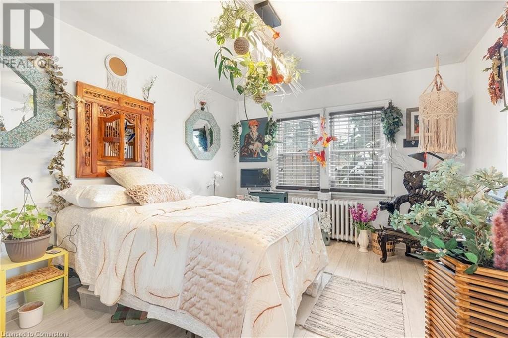Photo 7 of 719 Kingston Road, Toronto ON
