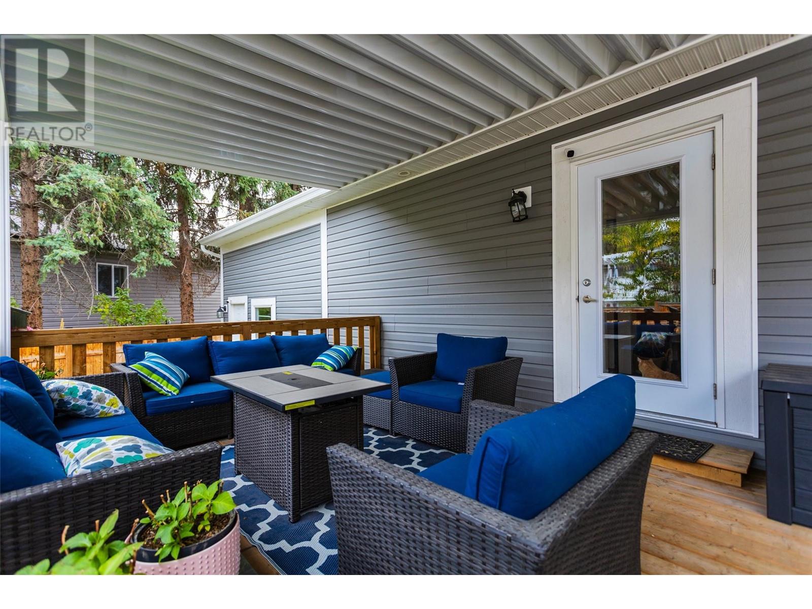 32 1999 Highway 97 Other South, West Kelowna