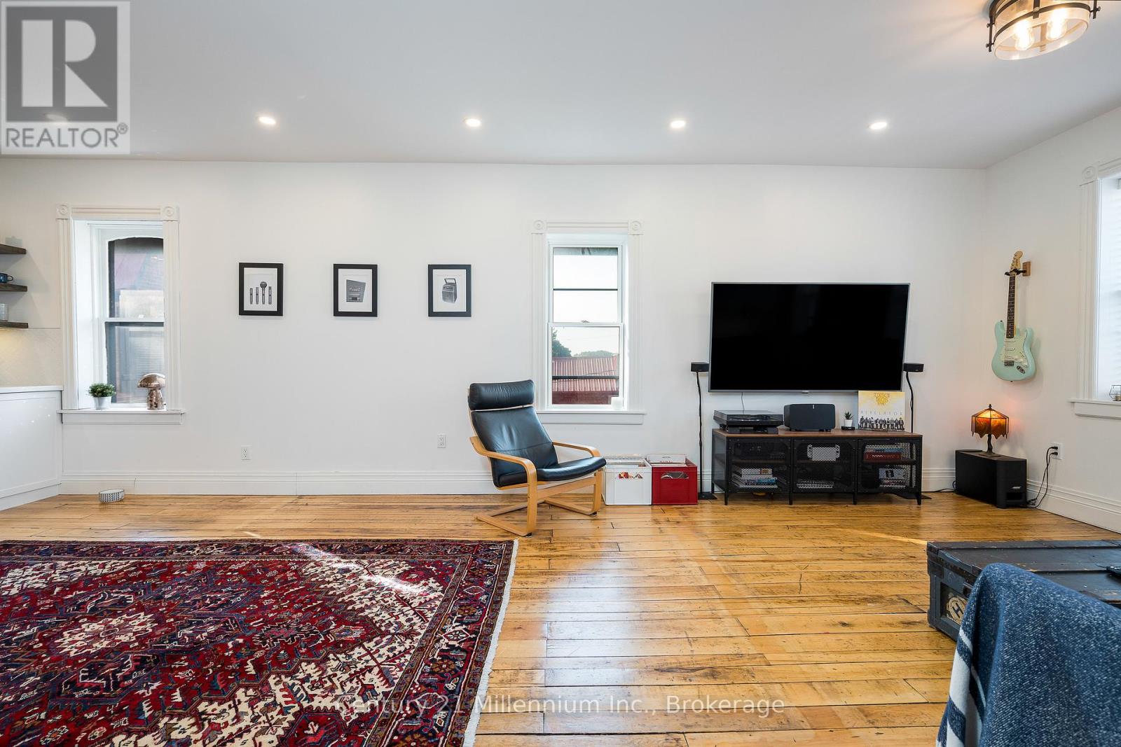 Photo 6 of 794093 County Road 124, Clearview ON
