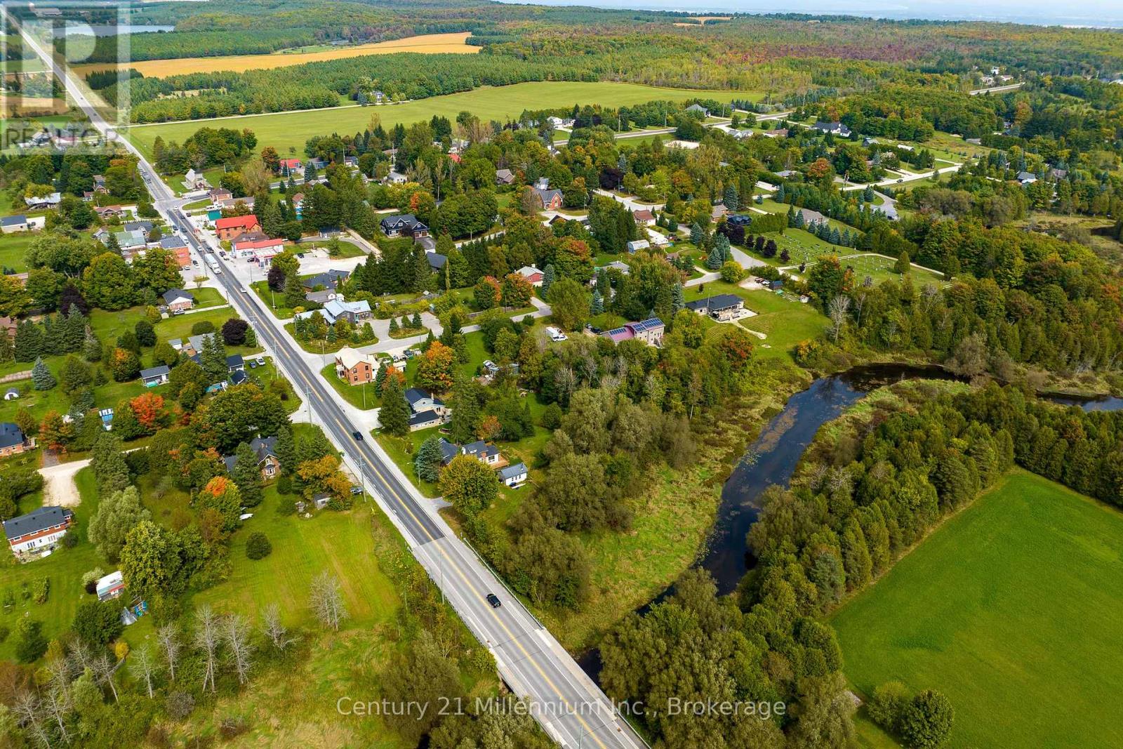 Photo 13 of 794093 County Road 124, Clearview ON