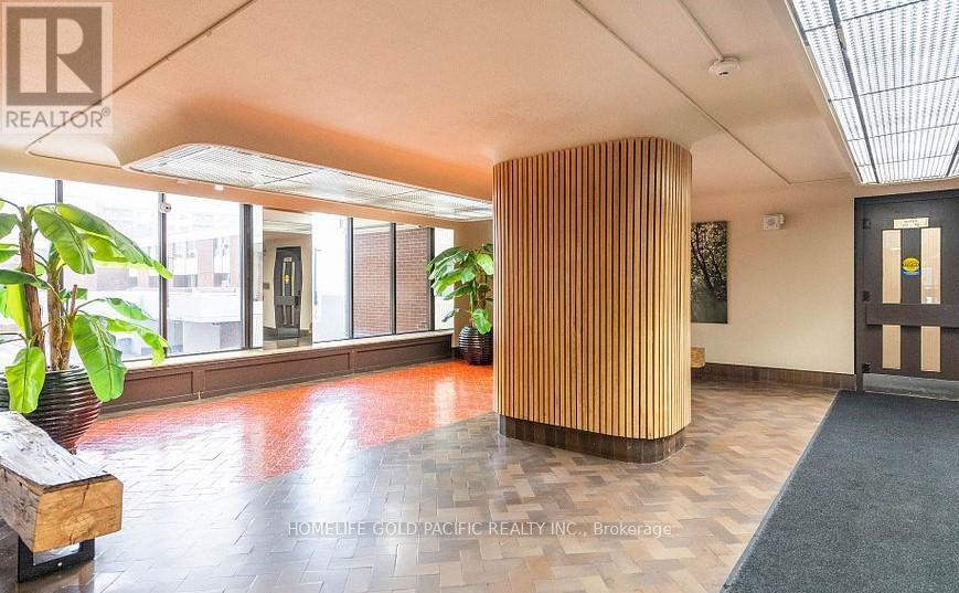 Photo 4 of 1214 1 Massey Square, Toronto ON