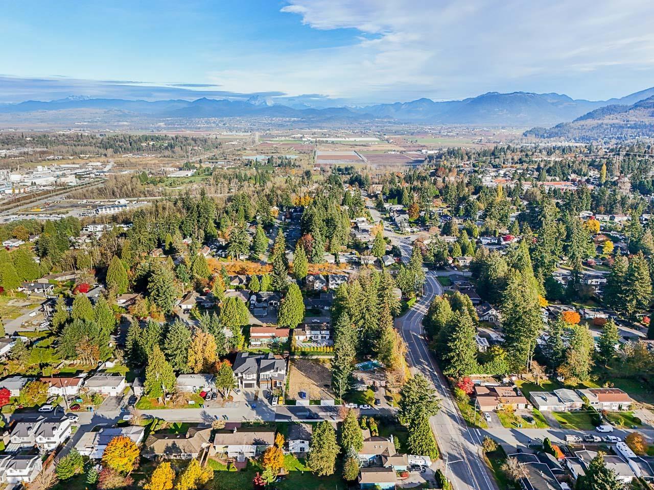 Photo 9 of 34157 Larch Street, Abbotsford BC