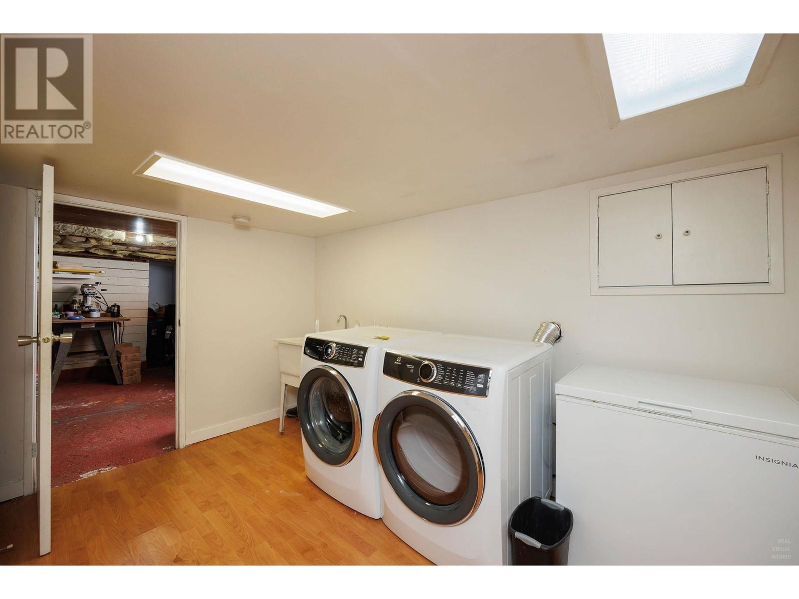 1736 LANGAN AVENUE, Port Coquitlam real estate listing R2972291