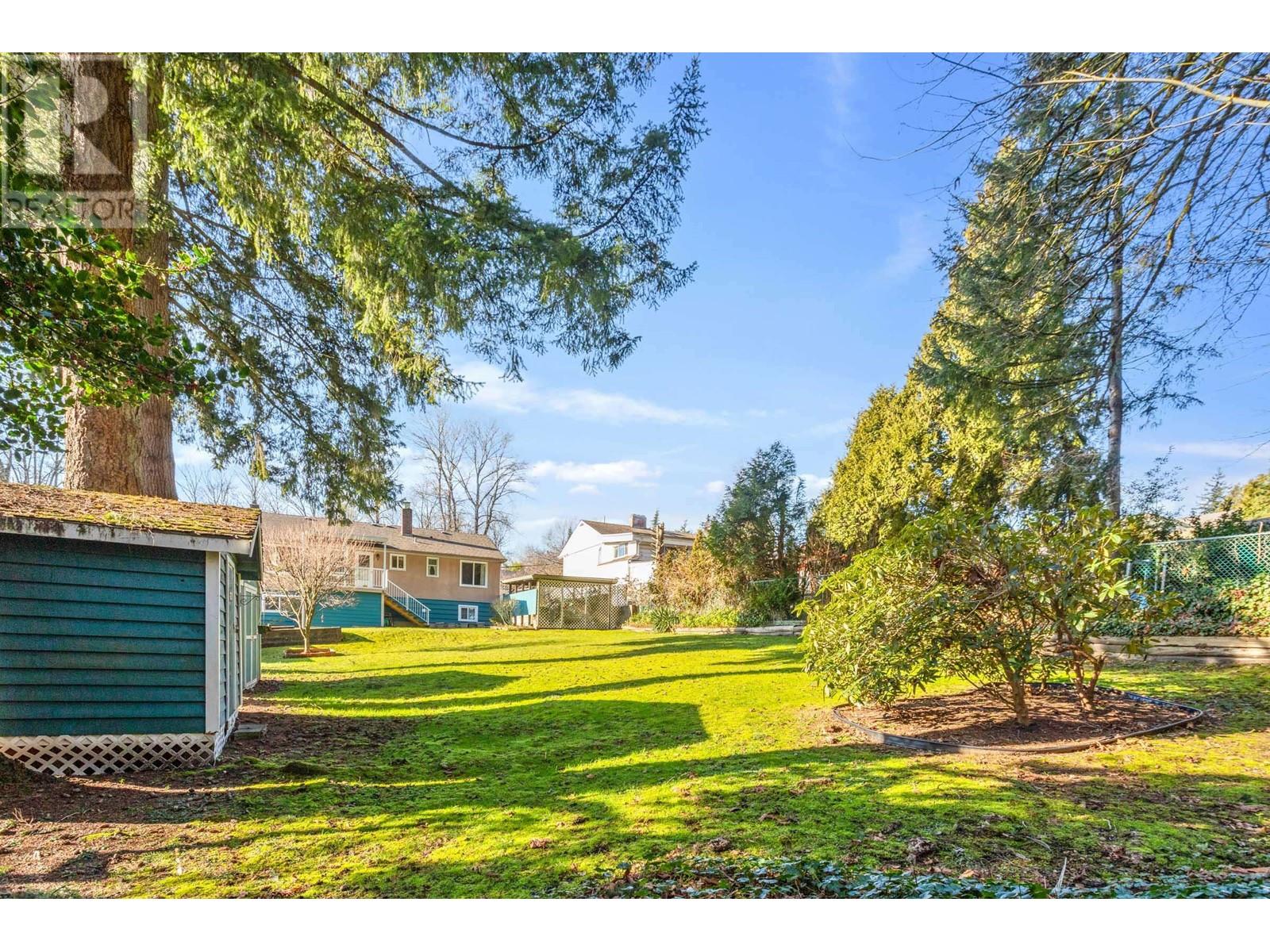 Photo 6 of 8222 Joffre Avenue, Burnaby BC