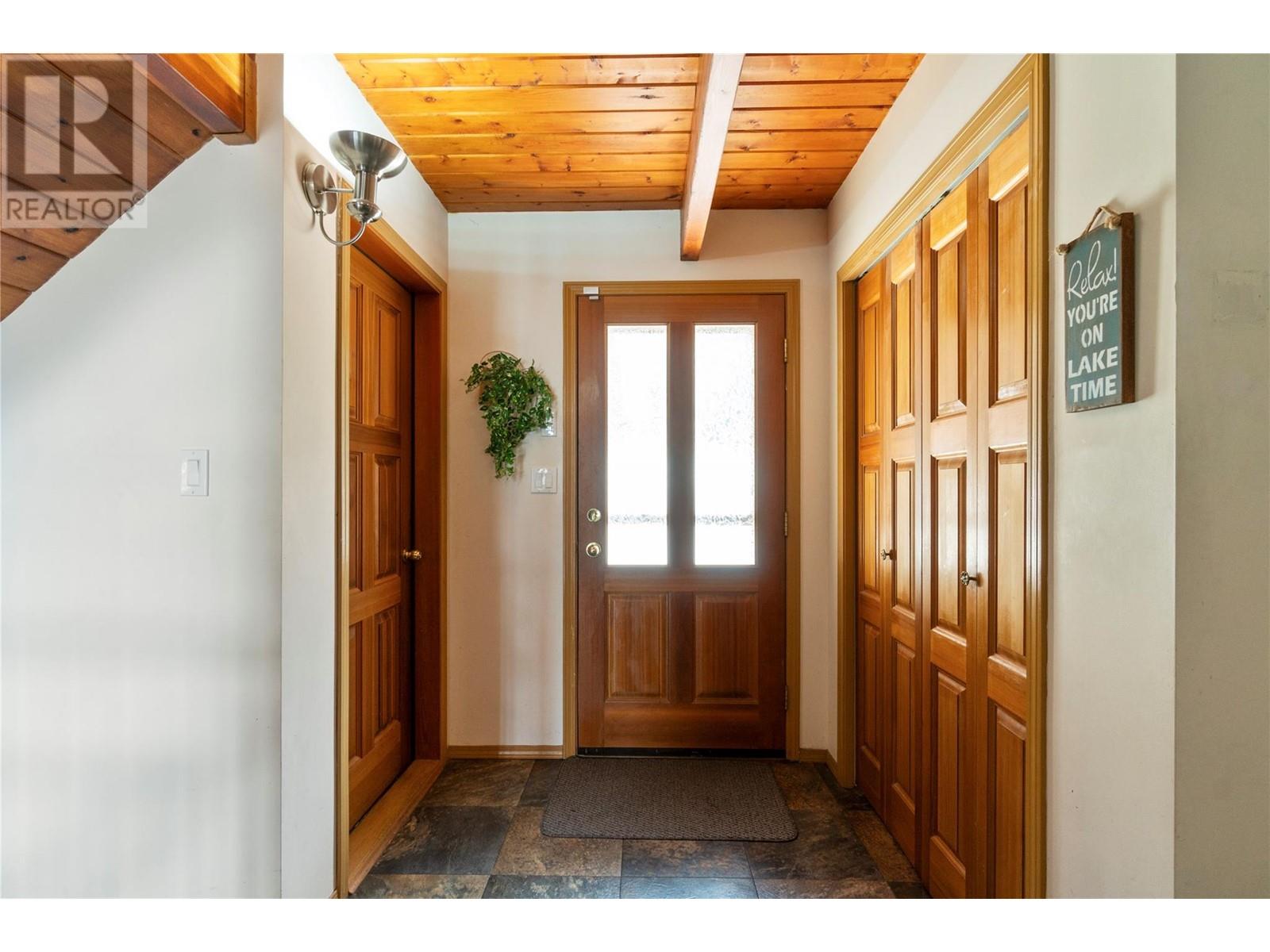  2647 Blind Bay Road, Blind Bay