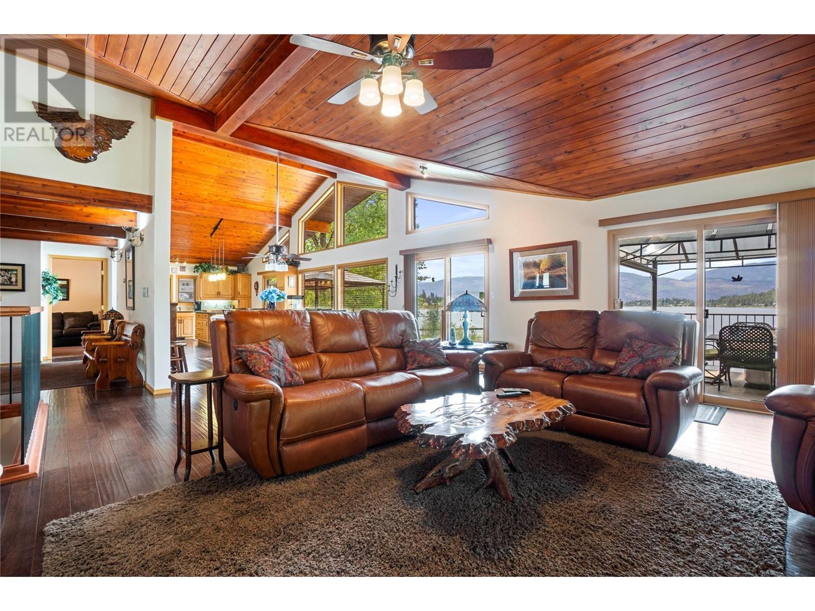 2647 Blind Bay Road, Blind Bay