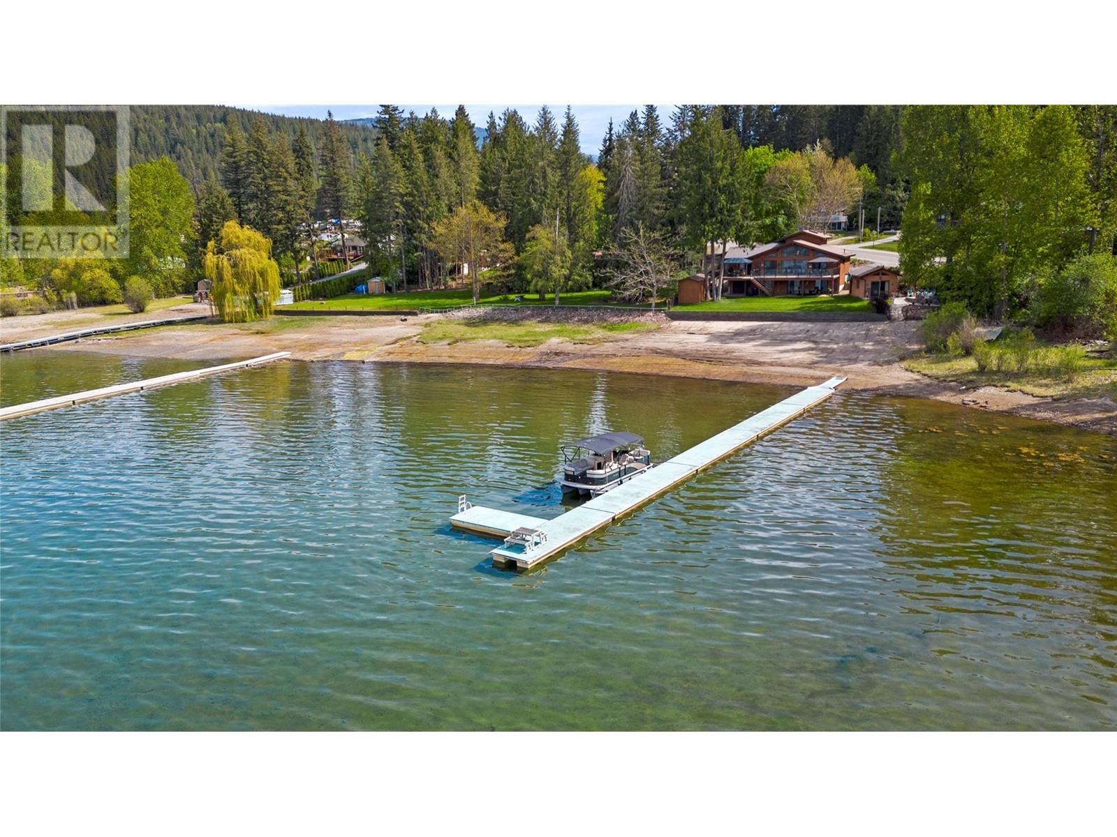 2647 Blind Bay Road, Blind Bay