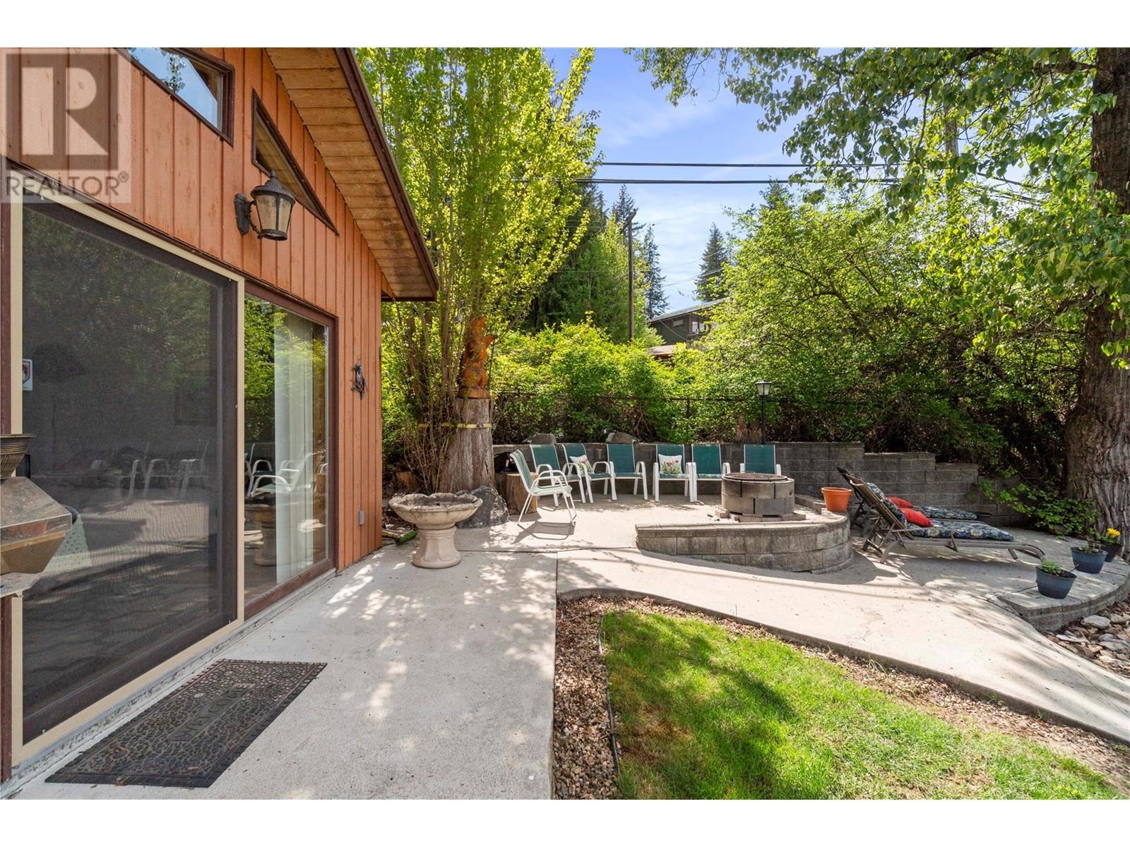 2647 Blind Bay Road, Blind Bay