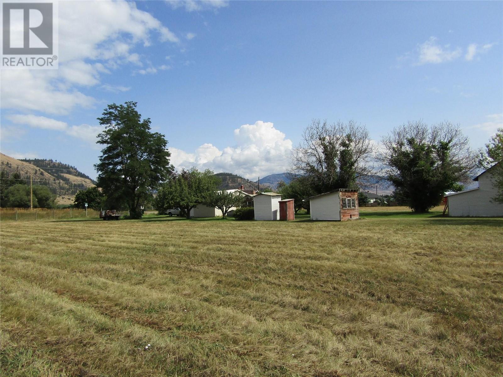 5300 HILLVIEW Road, Grand Forks