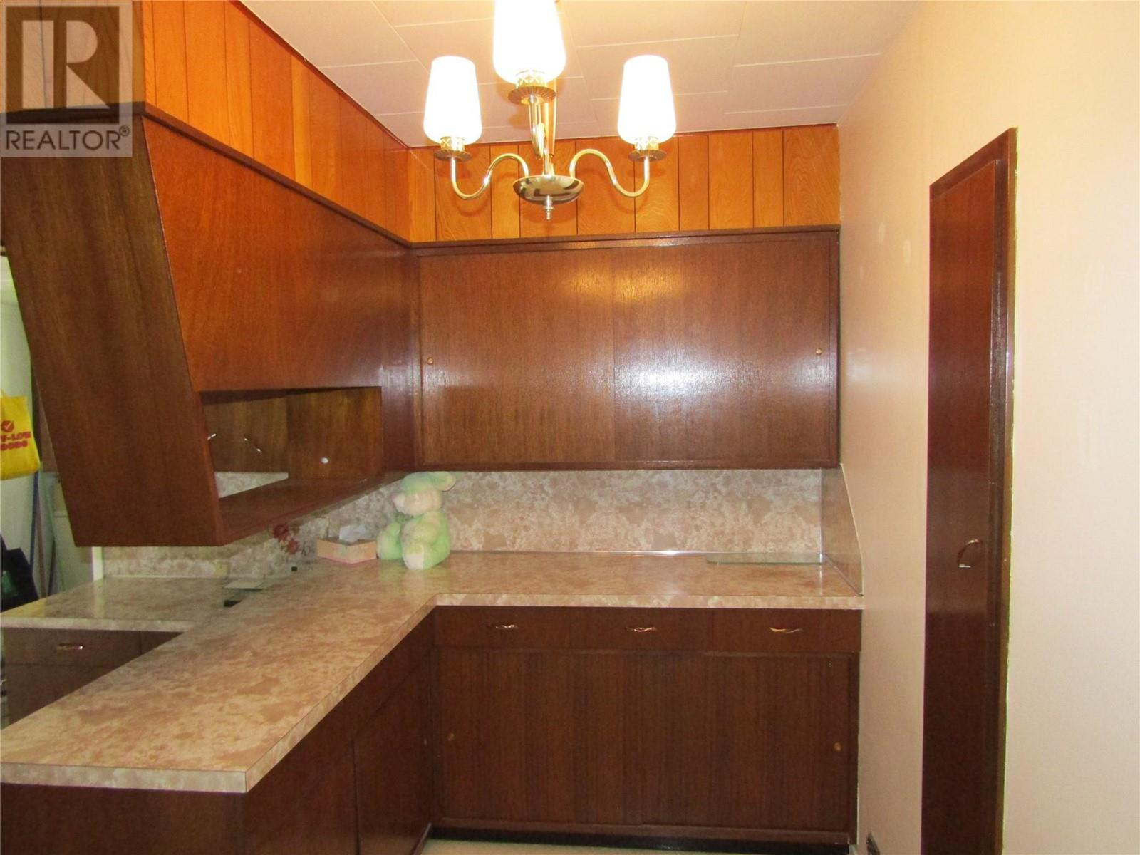 5300 HILLVIEW Road, Grand Forks