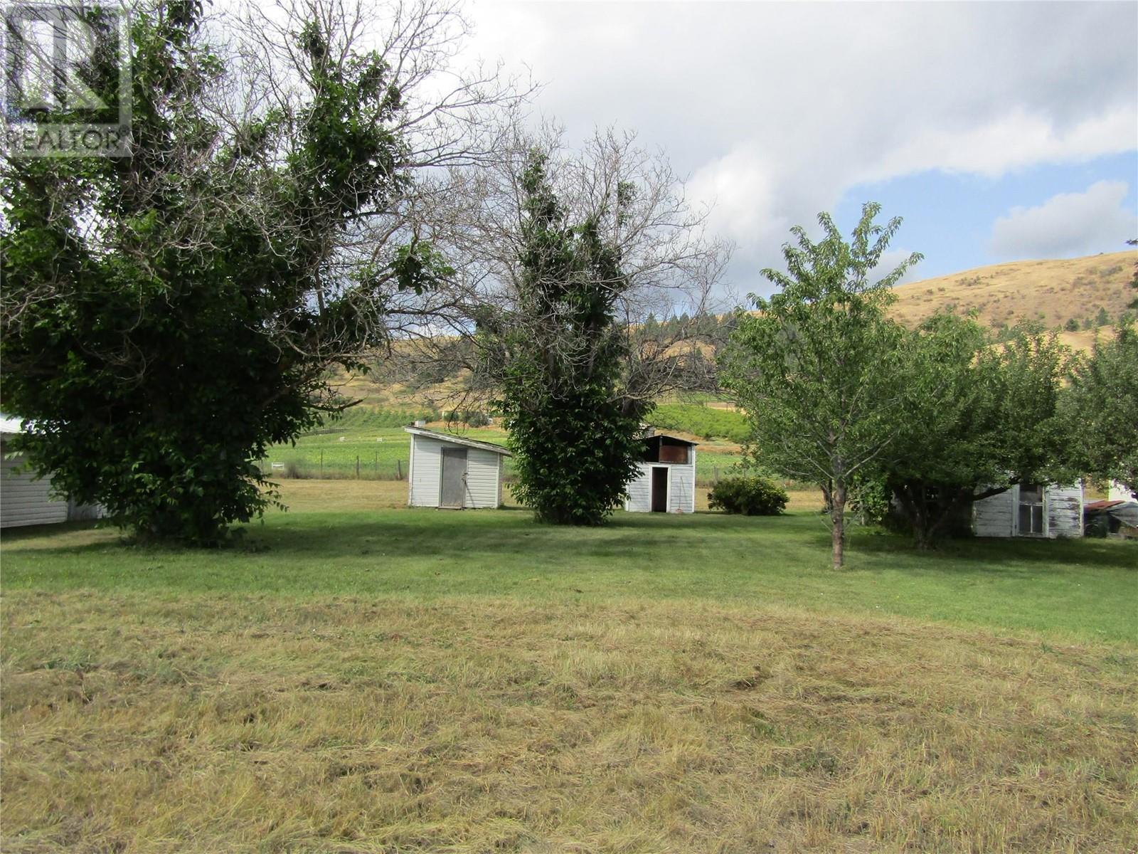 5300 HILLVIEW Road, Grand Forks