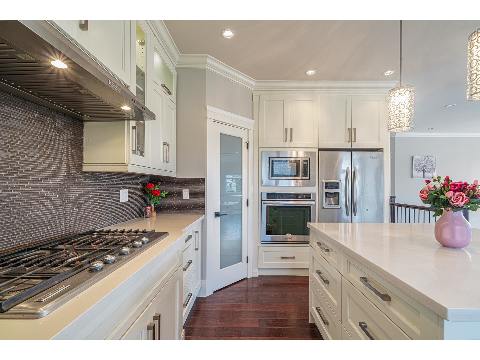 15807 BUENA VISTA AVENUE, White Rock real estate listing R2972531
