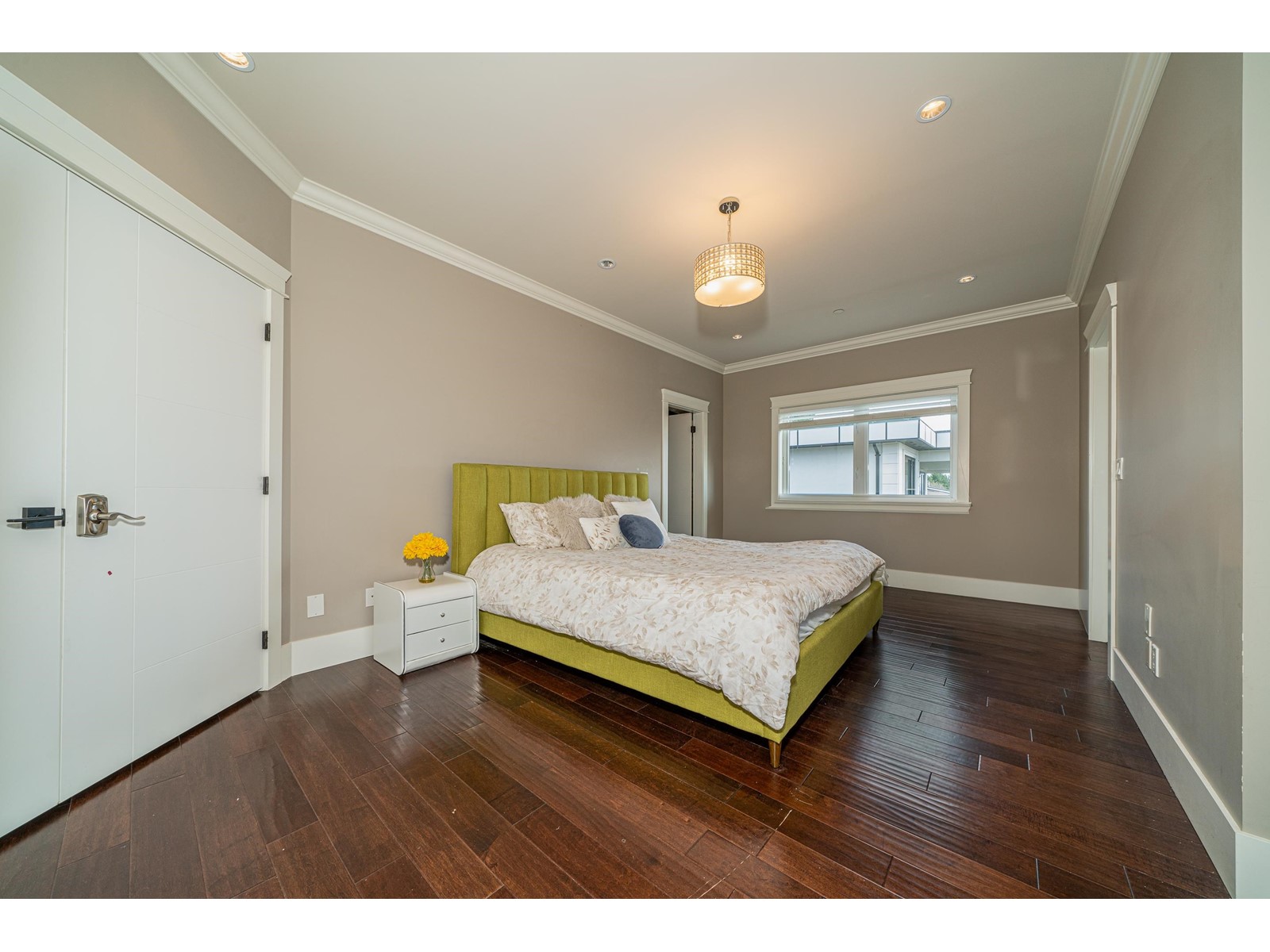 15807 BUENA VISTA AVENUE, White Rock real estate listing R2972531