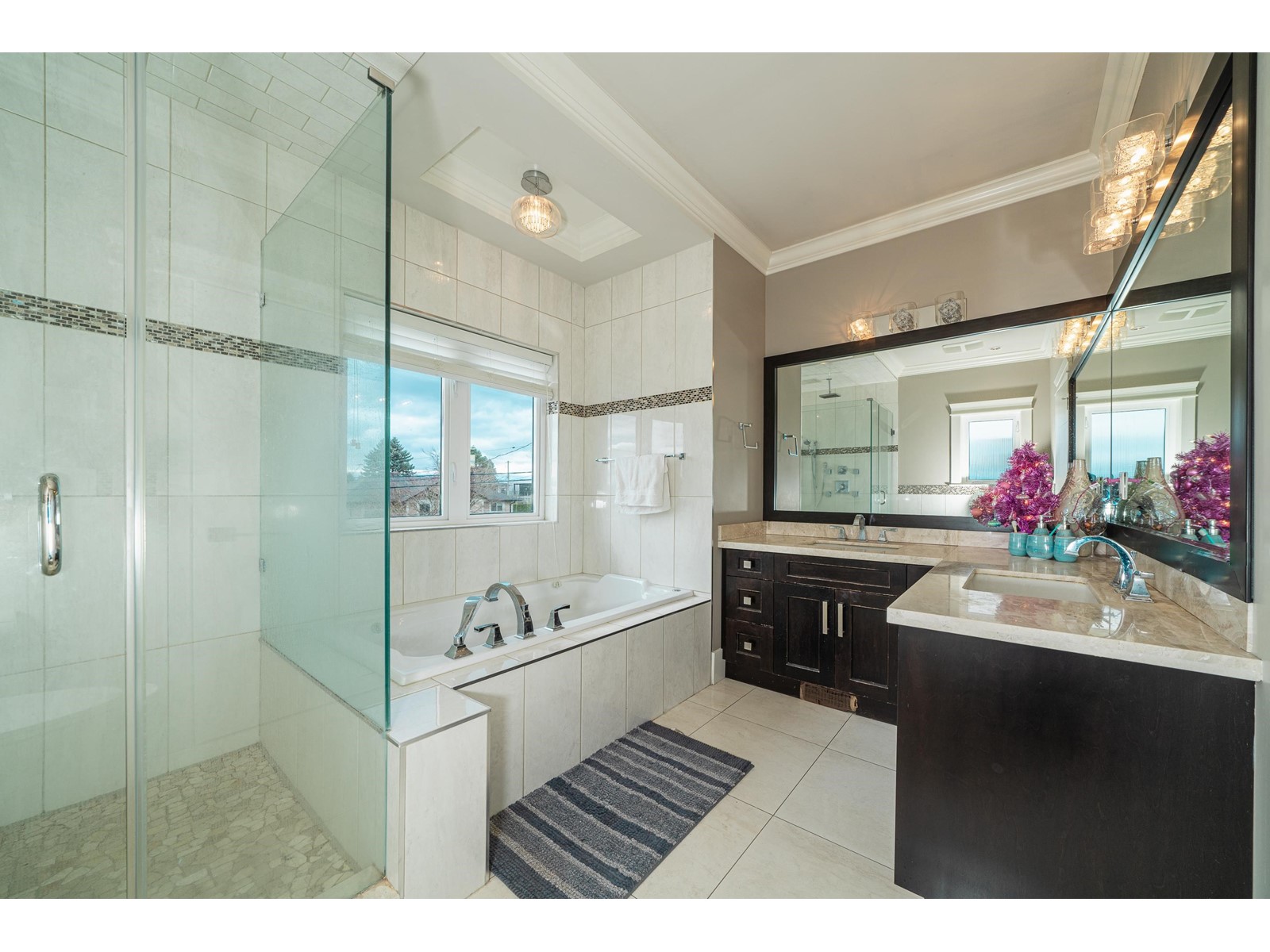 15807 BUENA VISTA AVENUE, White Rock real estate listing R2972531