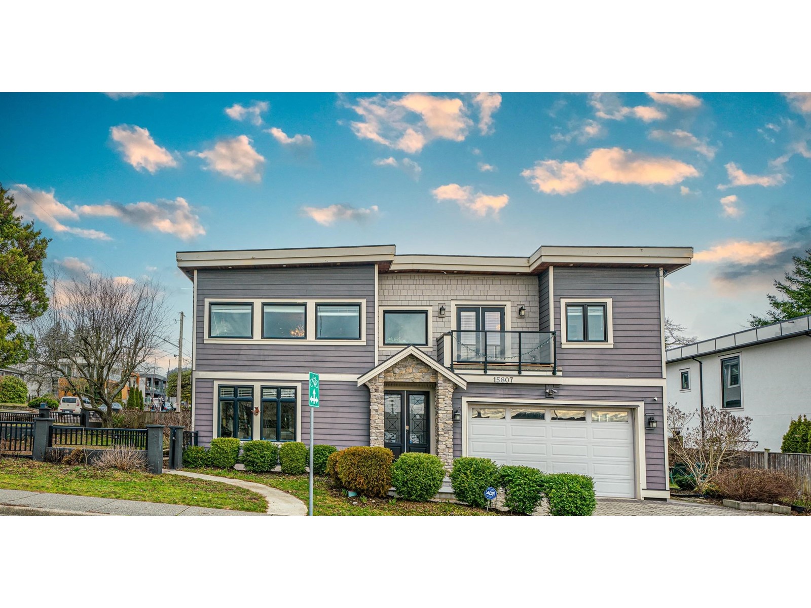 15807 BUENA VISTA AVENUE, White Rock real estate listing R2972531