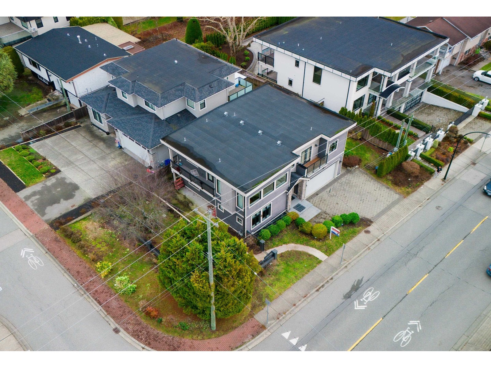 15807 BUENA VISTA AVENUE, White Rock real estate listing R2972531