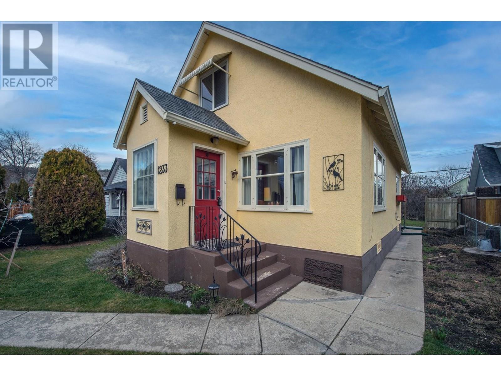 1233 Ethel Street, Kelowna