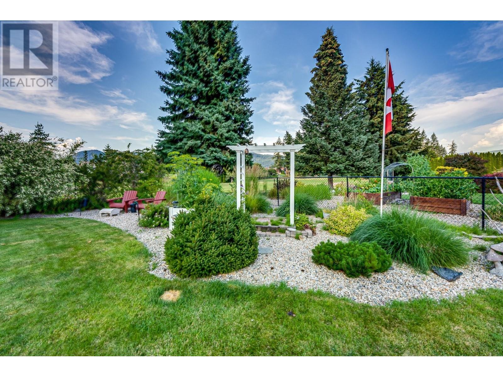  2642 Golf View Place, Blind Bay