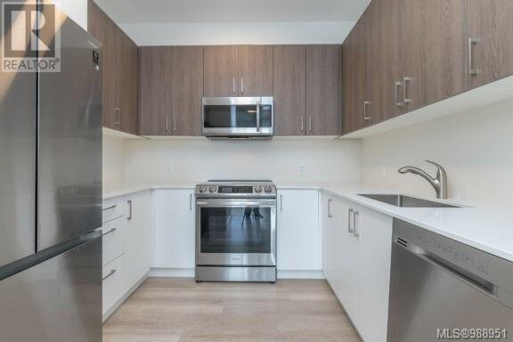 502 815 Orono Ave, Langford real estate listing 988951