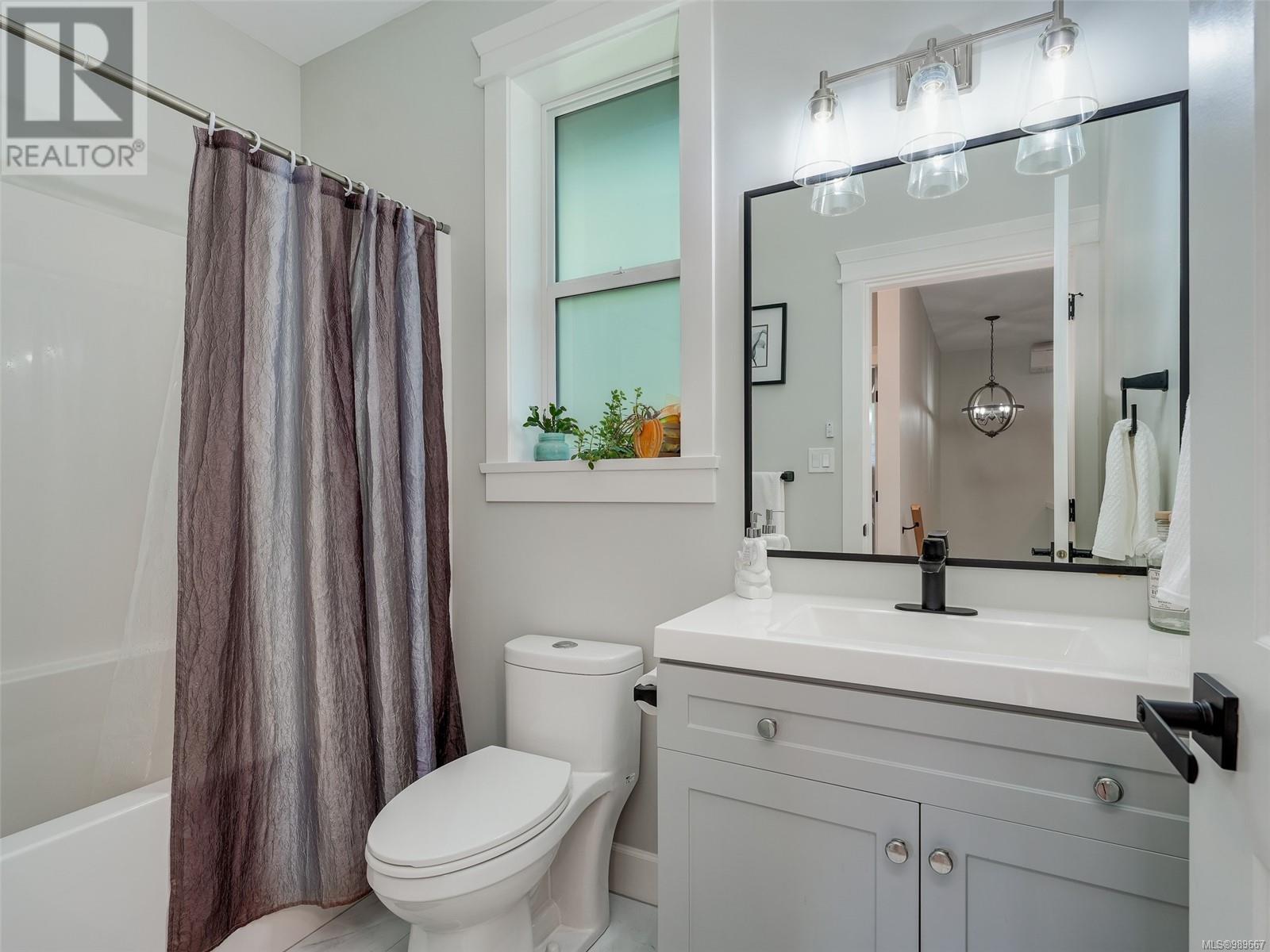  141 Edgewood Drive, Lake Cowichan