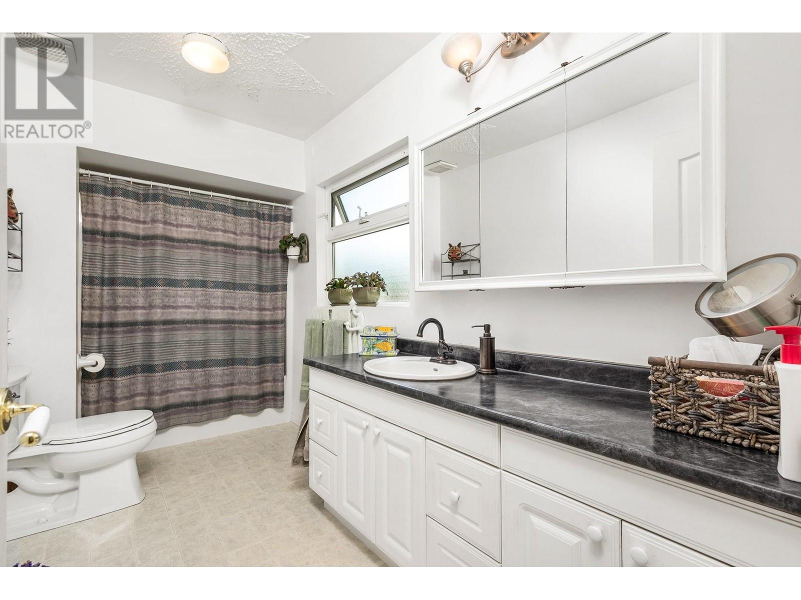 Photo 14 of 6775 L A Road, Vernon BC