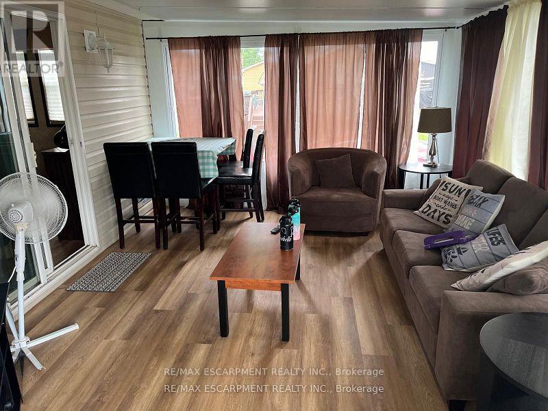Photo 2 of 45 Quarry View Village, Port Colborne ON