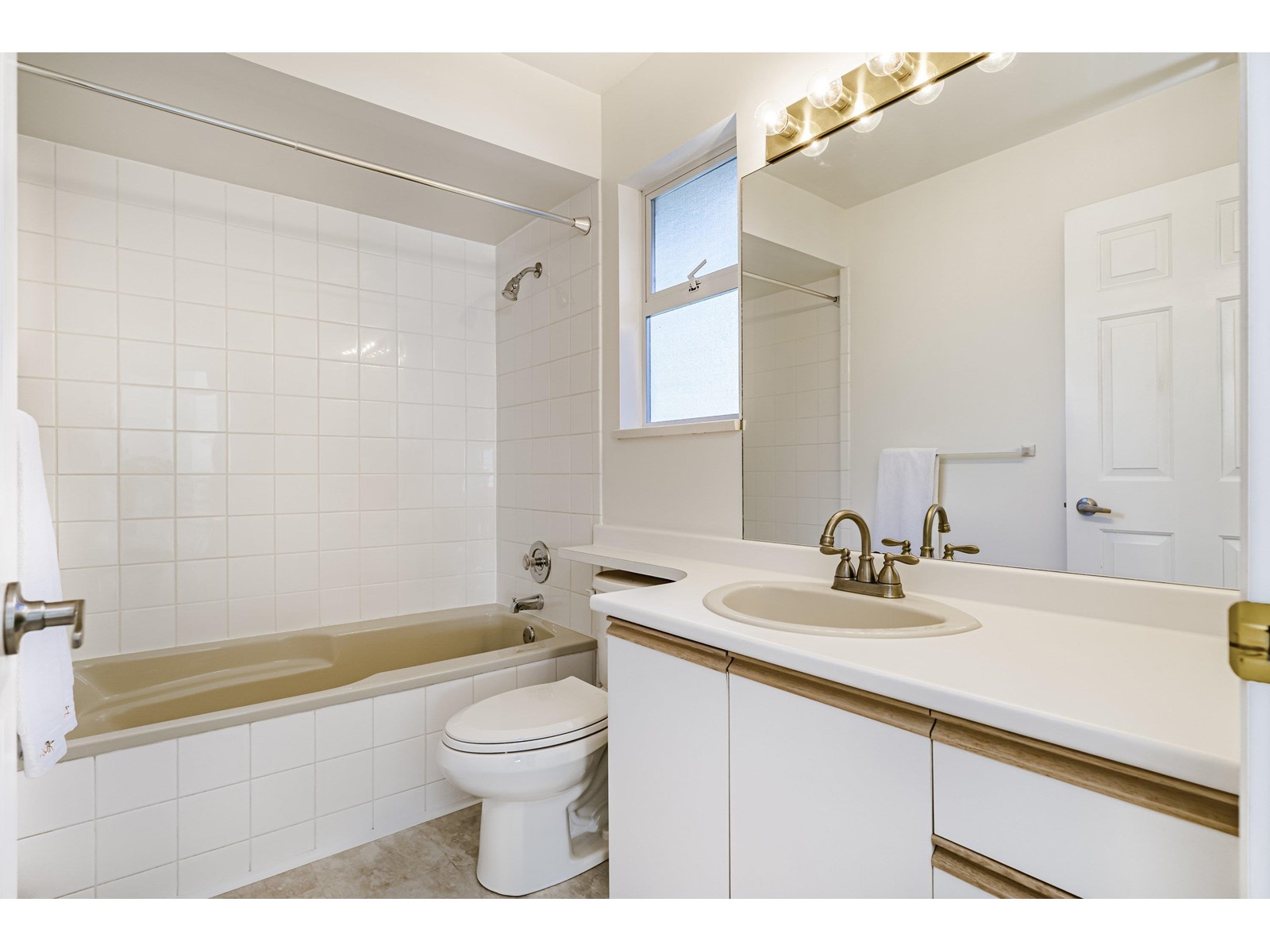 113 10538 153 STREET, Surrey real estate listing R2972113
