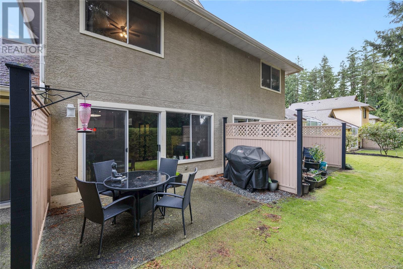 Photo 13 of 6055 Pleasant Valley Way, Nanaimo BC