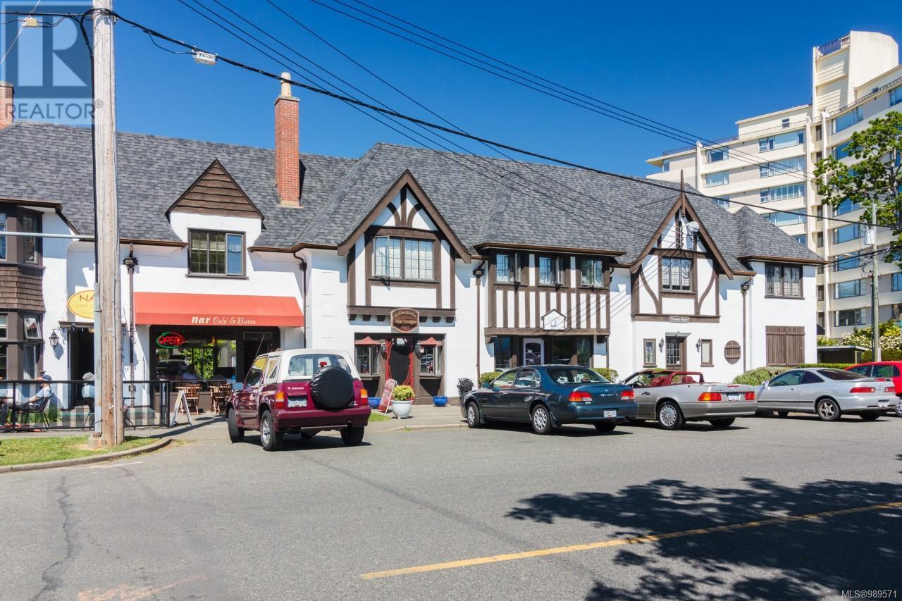 Photo 10 of 2409 Currie Rd, Oak Bay BC