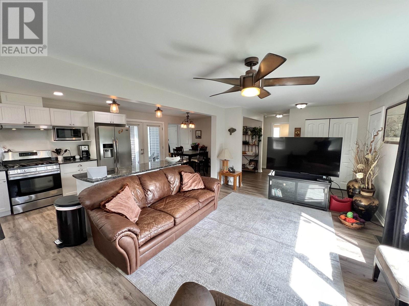 913 JOHNSTON AVENUE, Quesnel