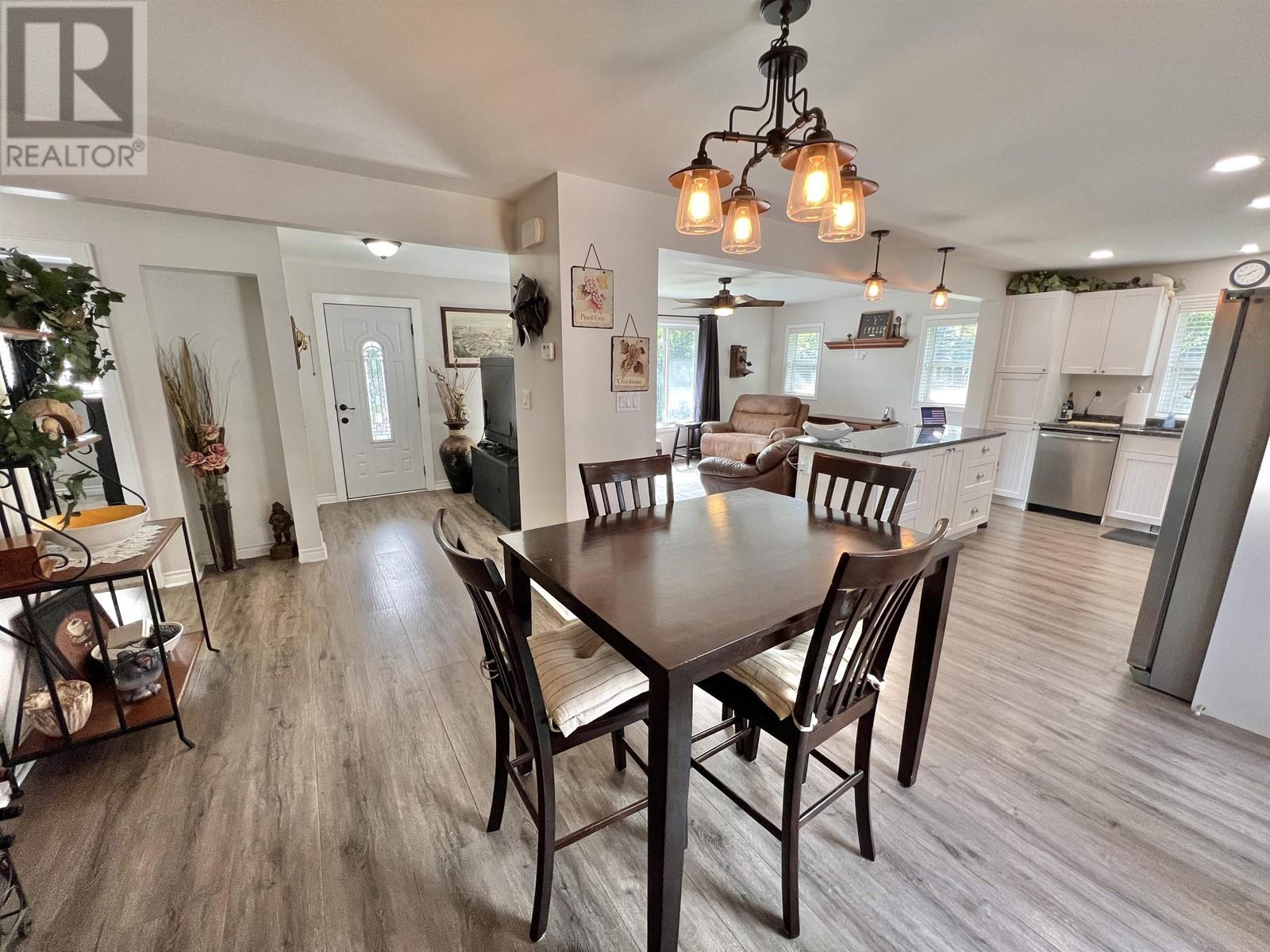 913 JOHNSTON AVENUE, Quesnel