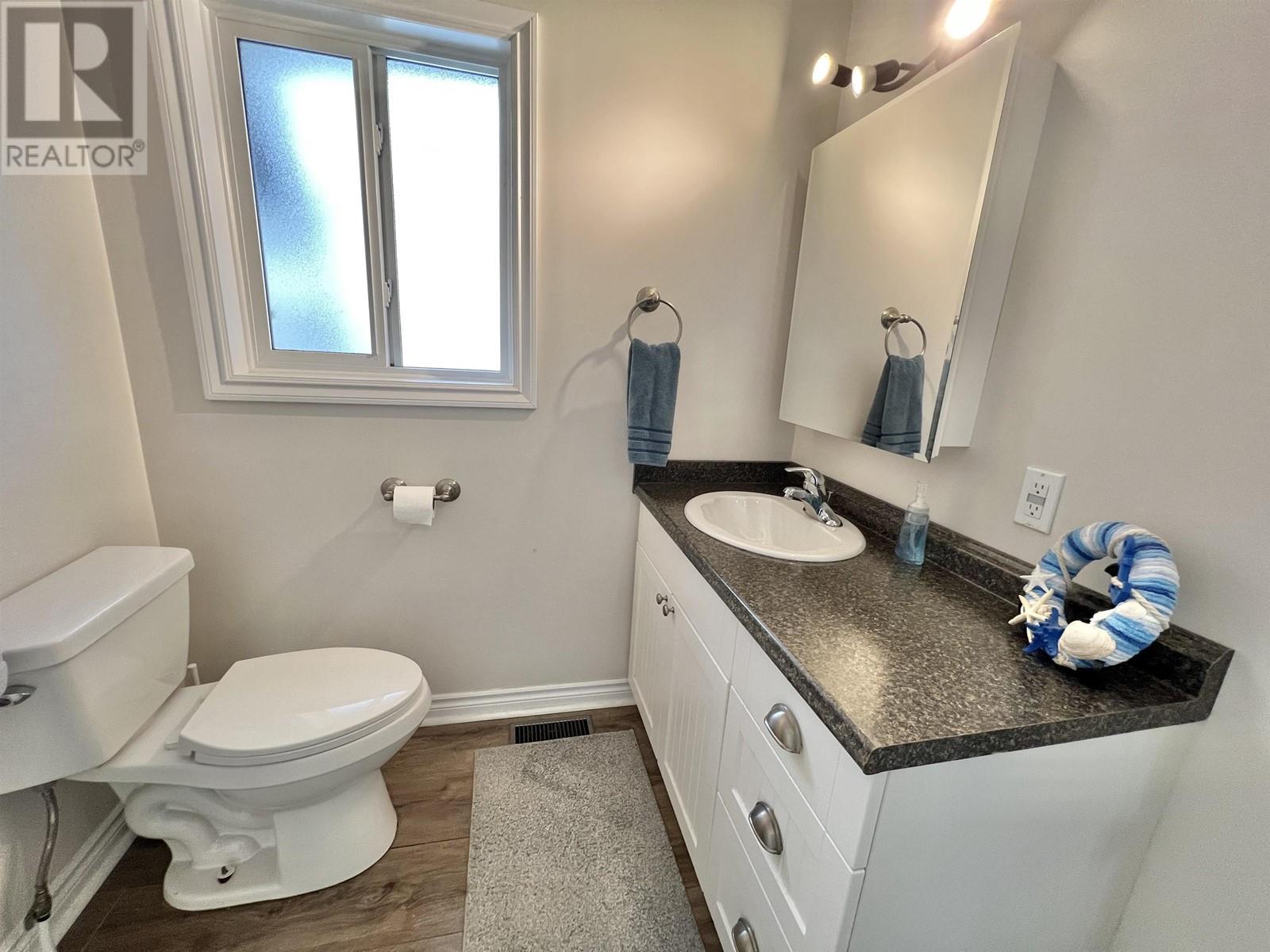 913 JOHNSTON AVENUE, Quesnel