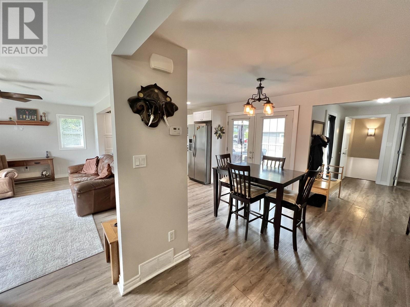 913 JOHNSTON AVENUE, Quesnel