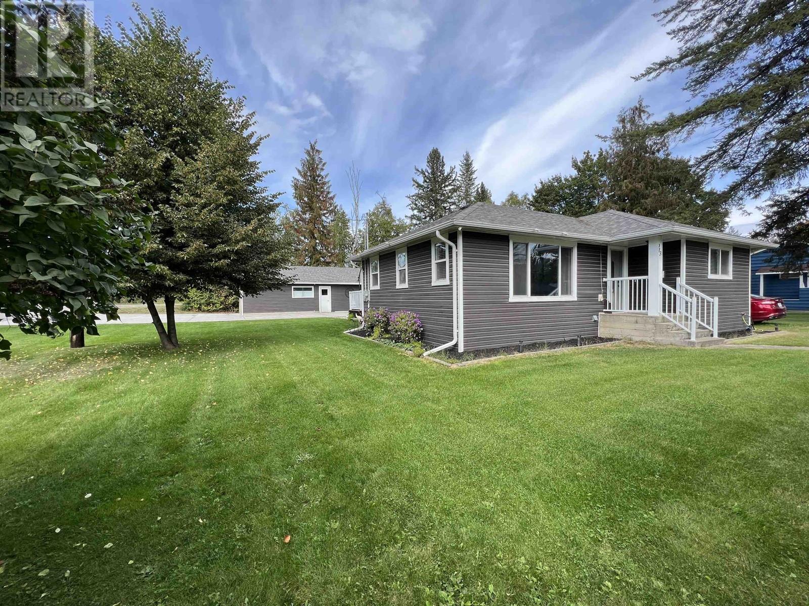 913 JOHNSTON AVENUE, Quesnel