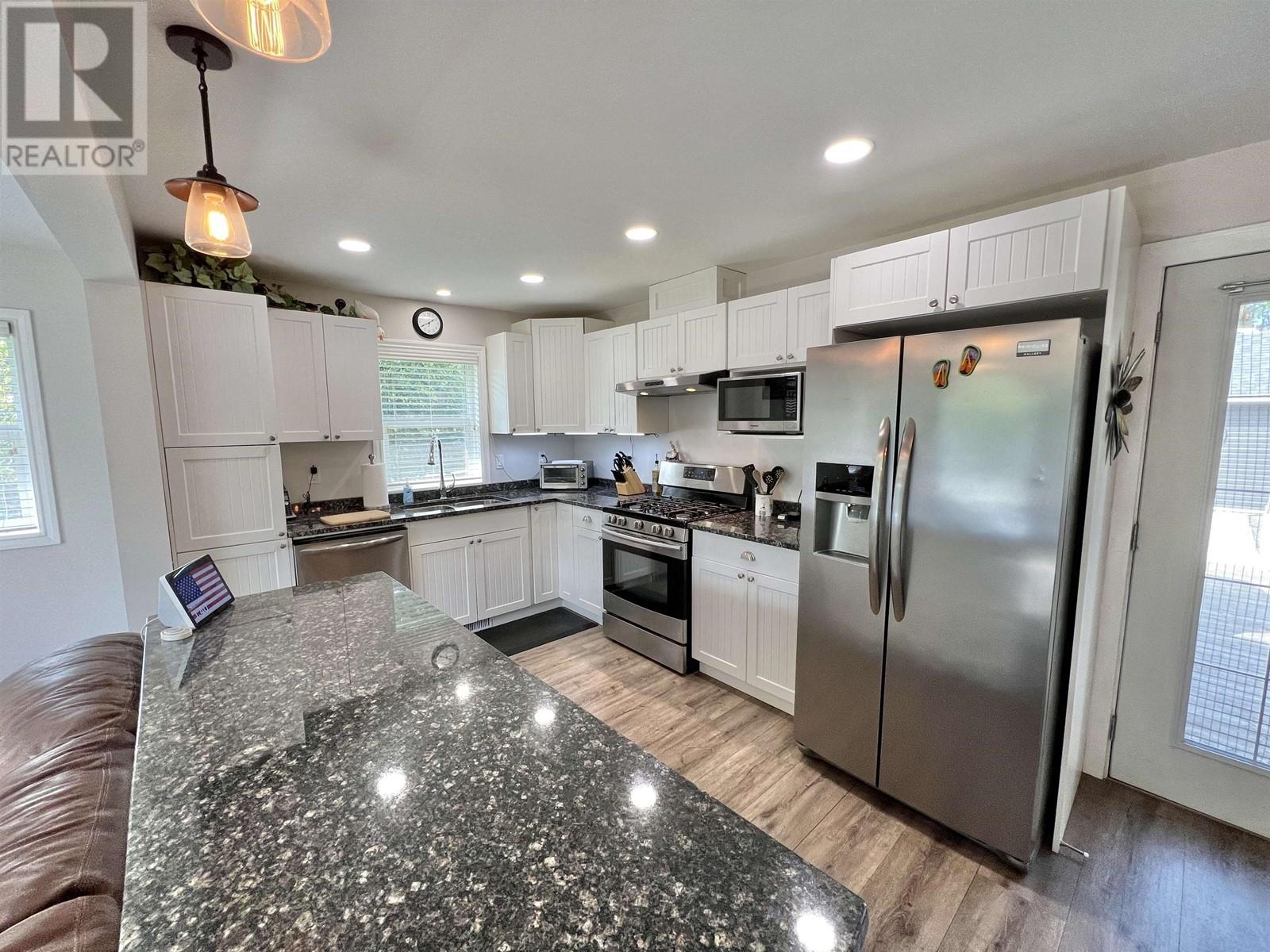 913 JOHNSTON AVENUE, Quesnel