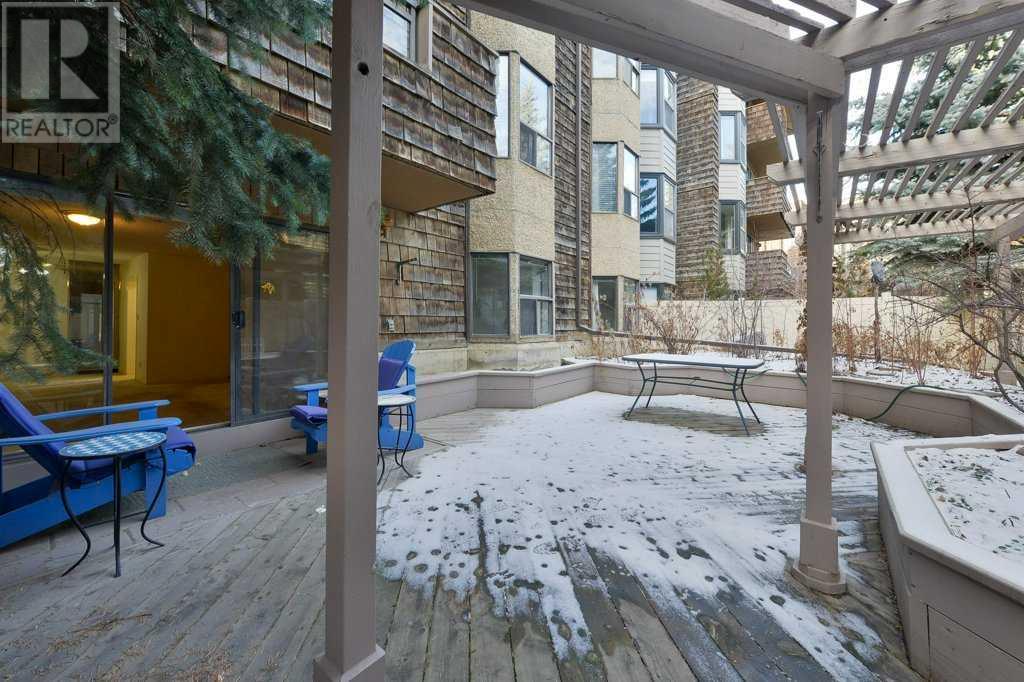 Single Family House for Sale in    Street NW Varsity Calgary 