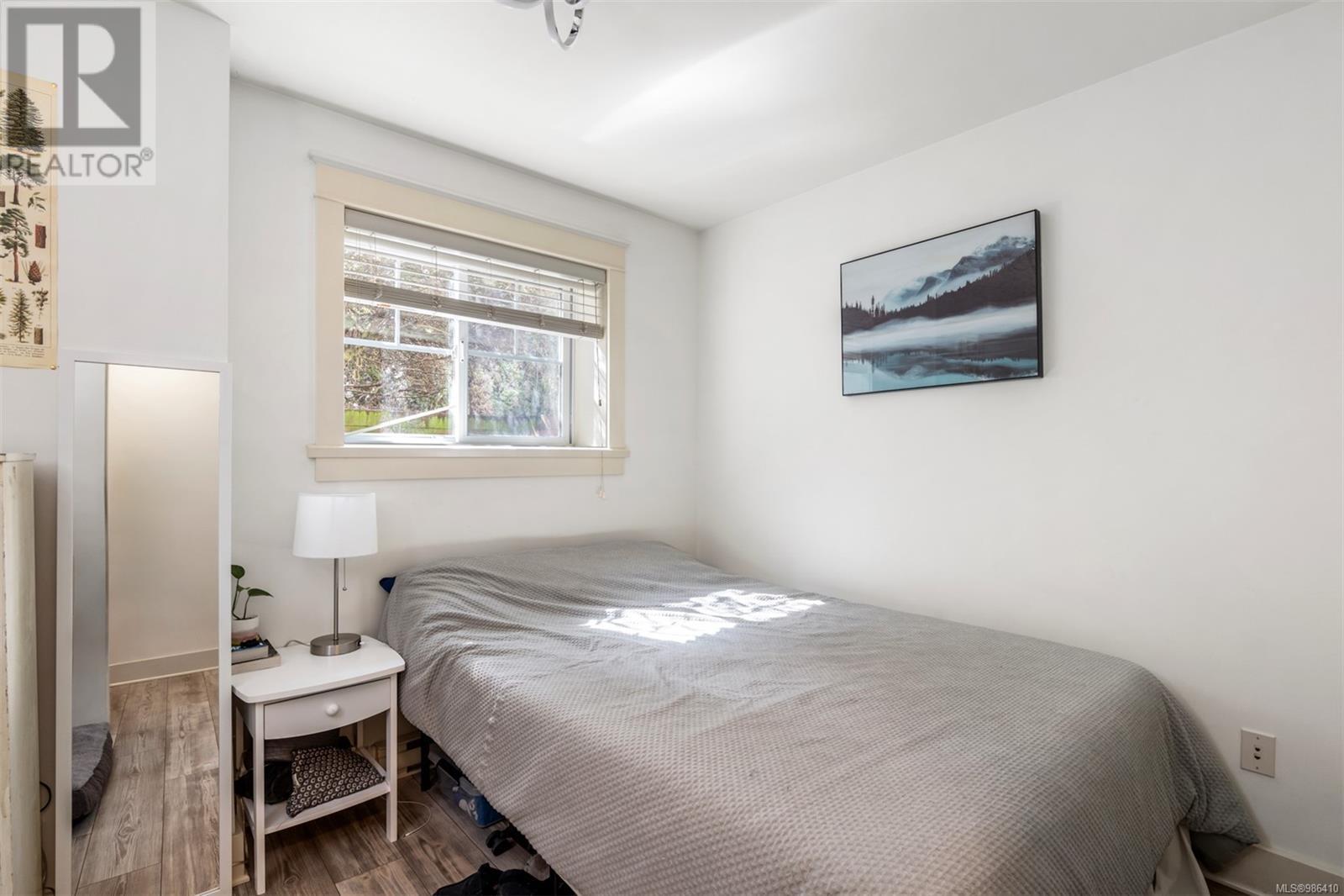 590 SIMCOE ST - Image 26