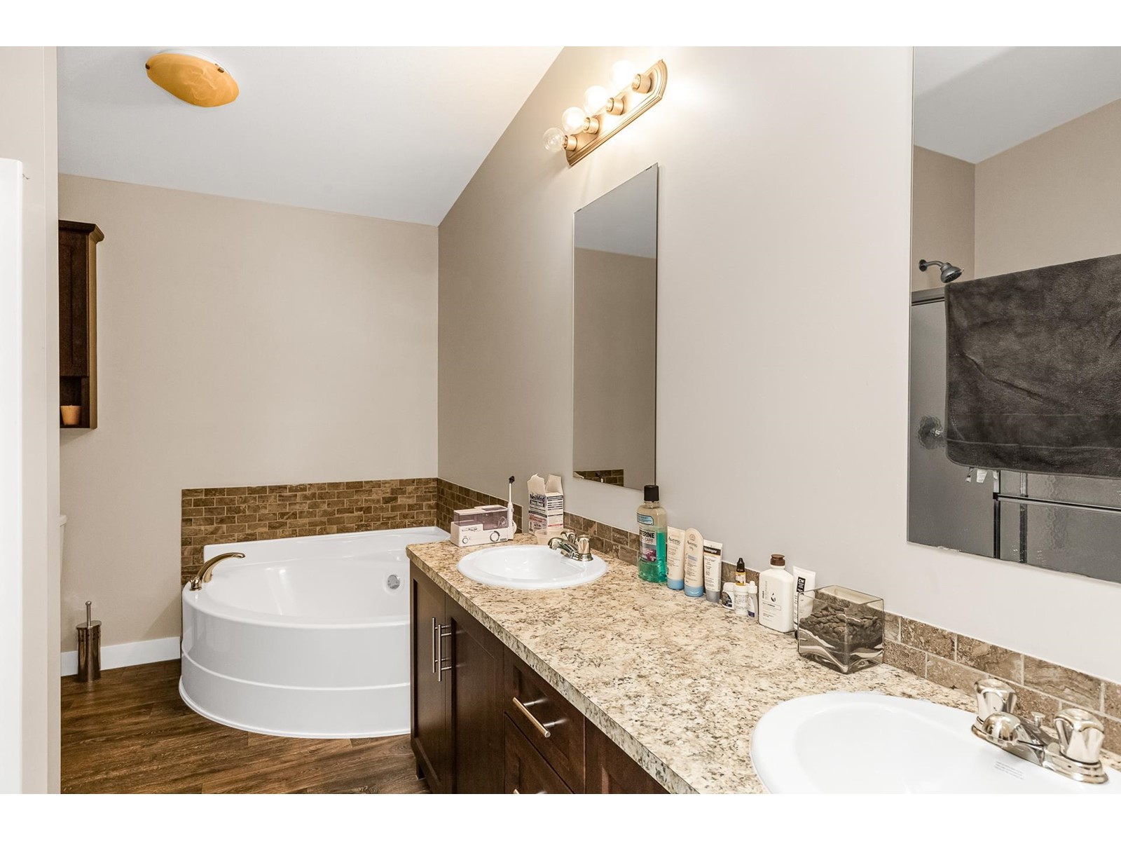 7039 272 STREET, Langley real estate listing R2945140
