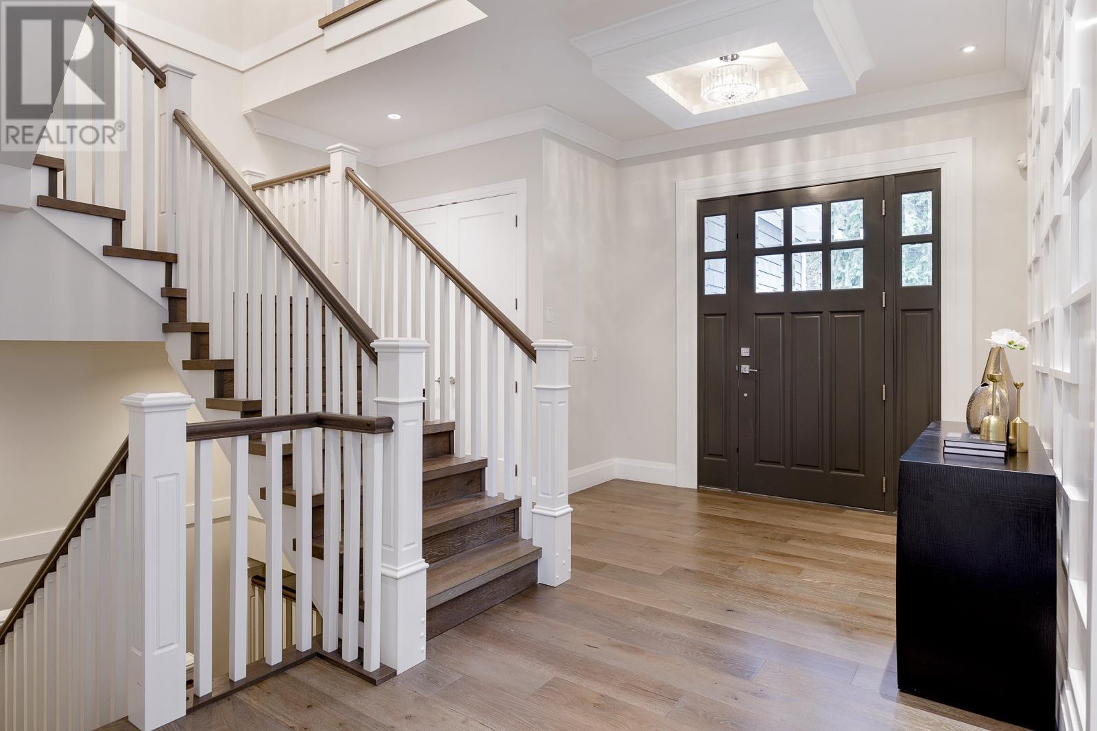 1393 GREENBRIAR WAY, North Vancouver real estate listing R2972706