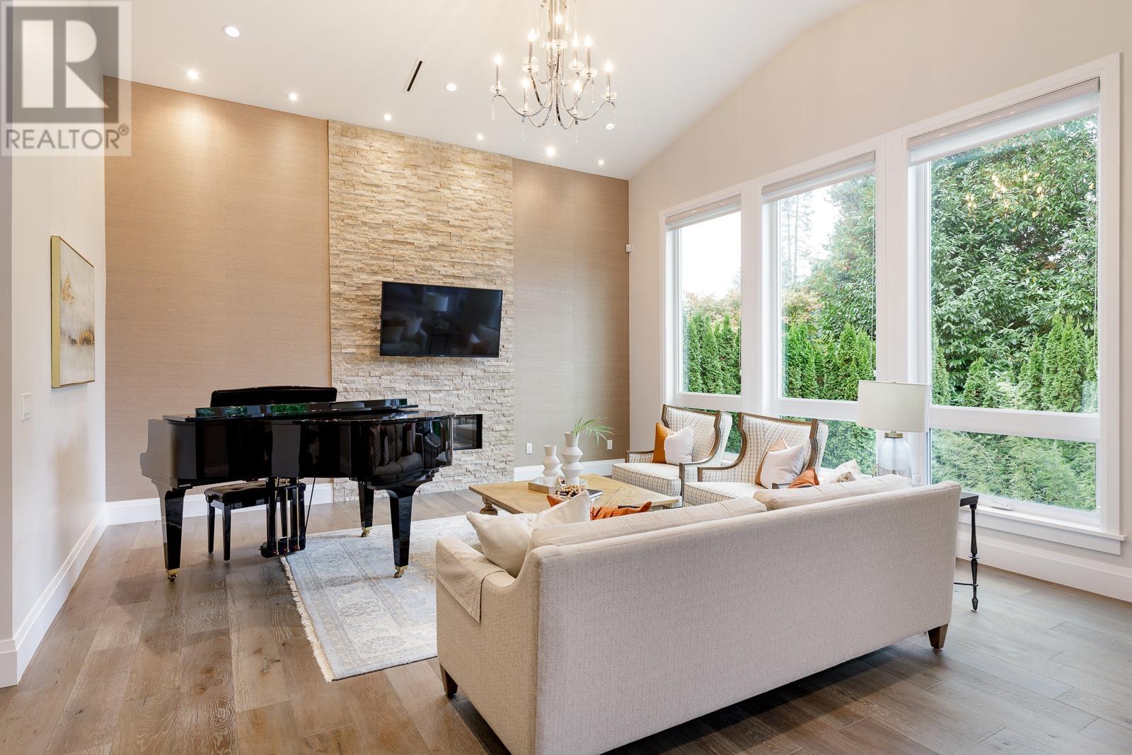 1393 GREENBRIAR WAY, North Vancouver real estate listing R2972706