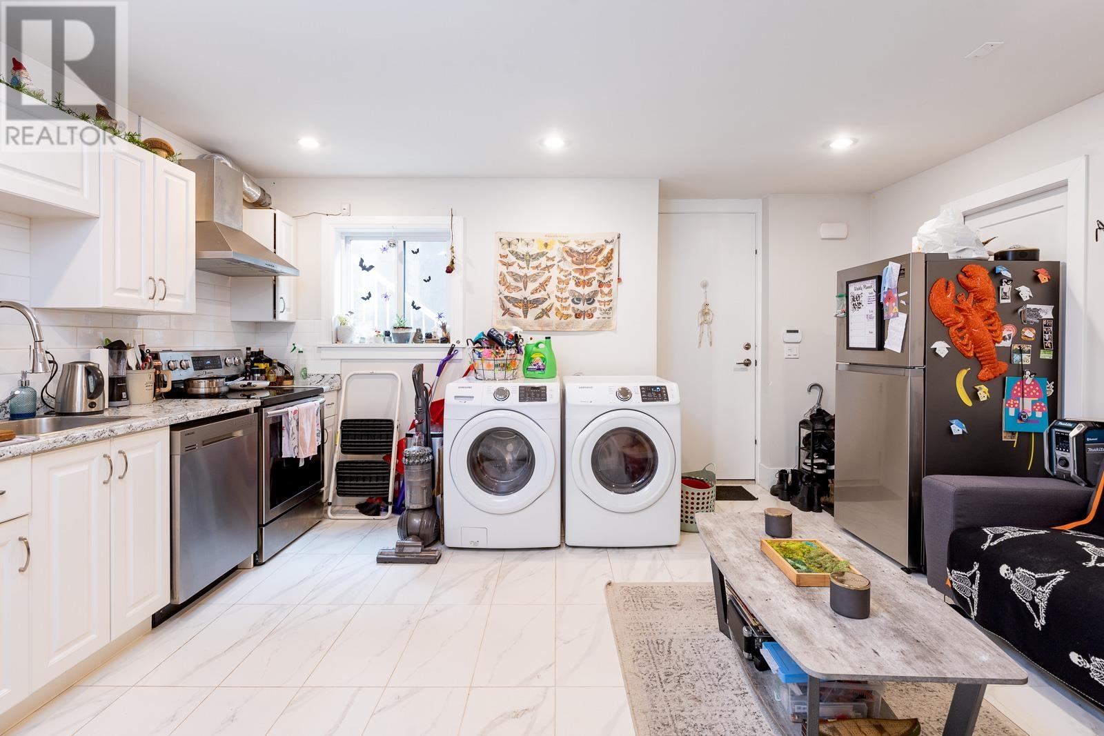 1393 GREENBRIAR WAY, North Vancouver real estate listing R2972706