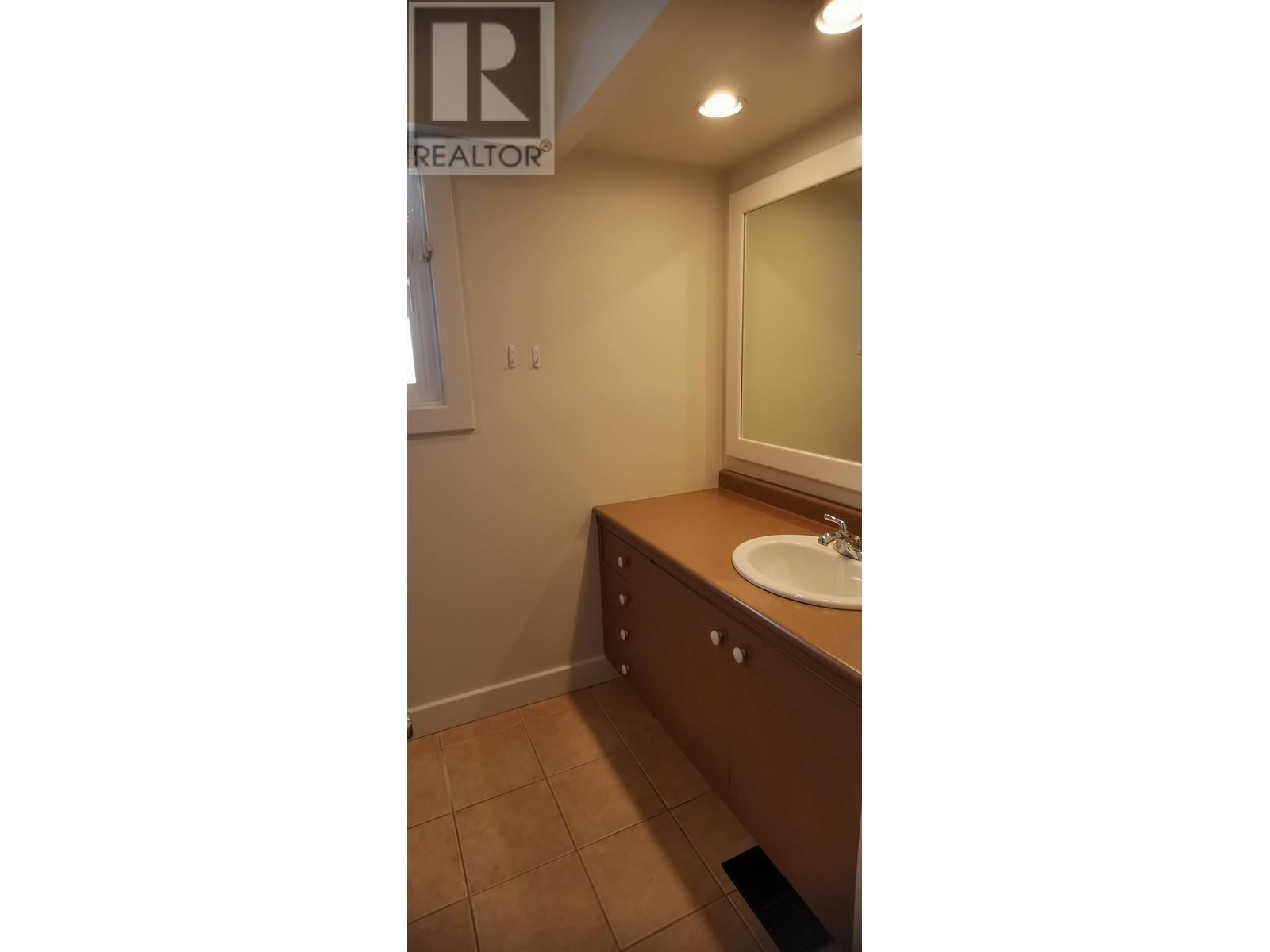 5631 BLENHEIM STREET, Vancouver