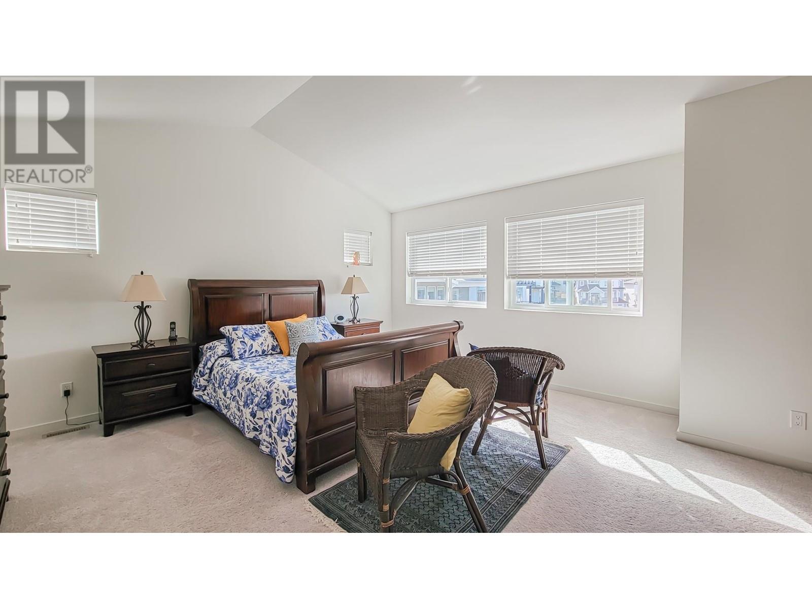 Photo 15 of 24670 106 Avenue, Maple Ridge BC