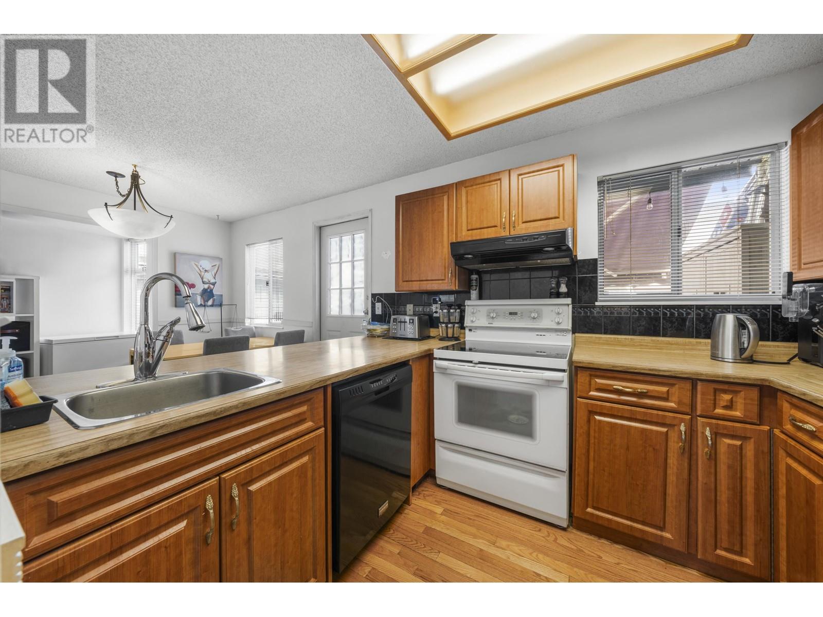 18 3384 COAST MERIDIAN ROAD, Port Coquitlam real estate listing R2969920