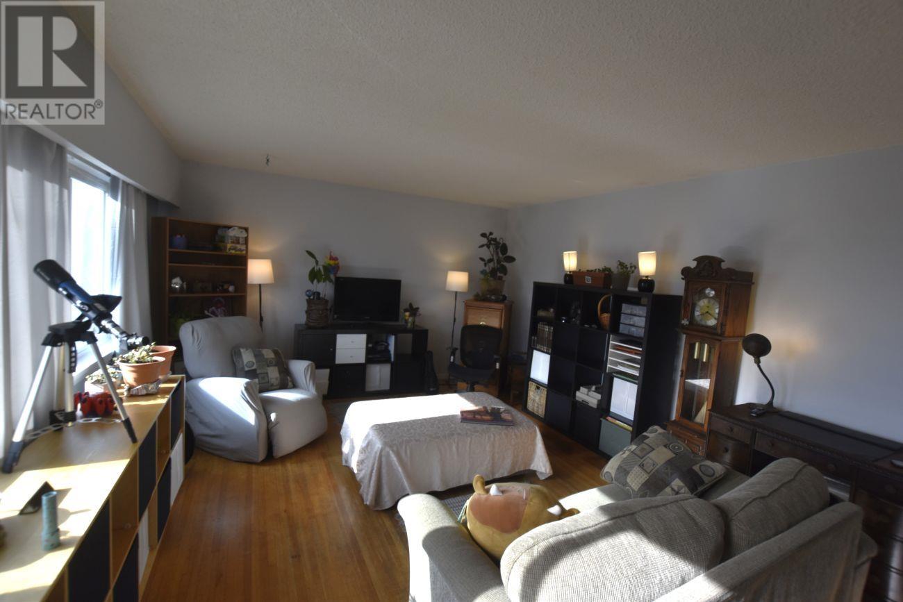6 369 W 4TH STREET, North Vancouver real estate listing R2970704