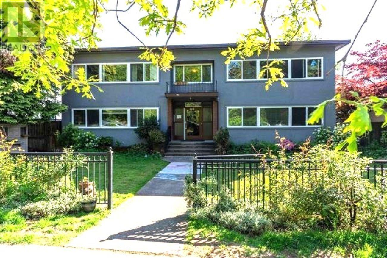 6 369 W 4TH STREET, North Vancouver real estate listing for sale
