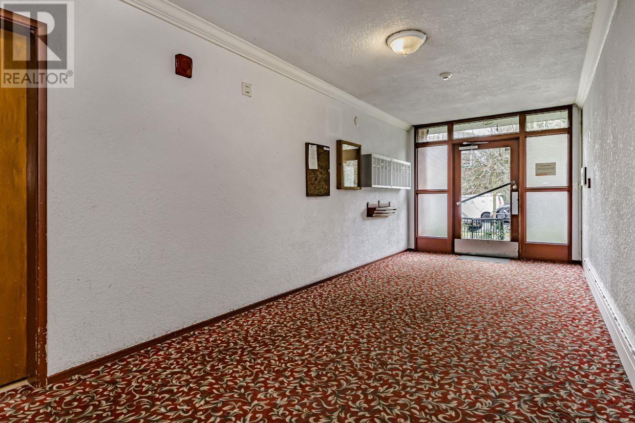 6 369 W 4TH STREET, North Vancouver real estate listing R2970704