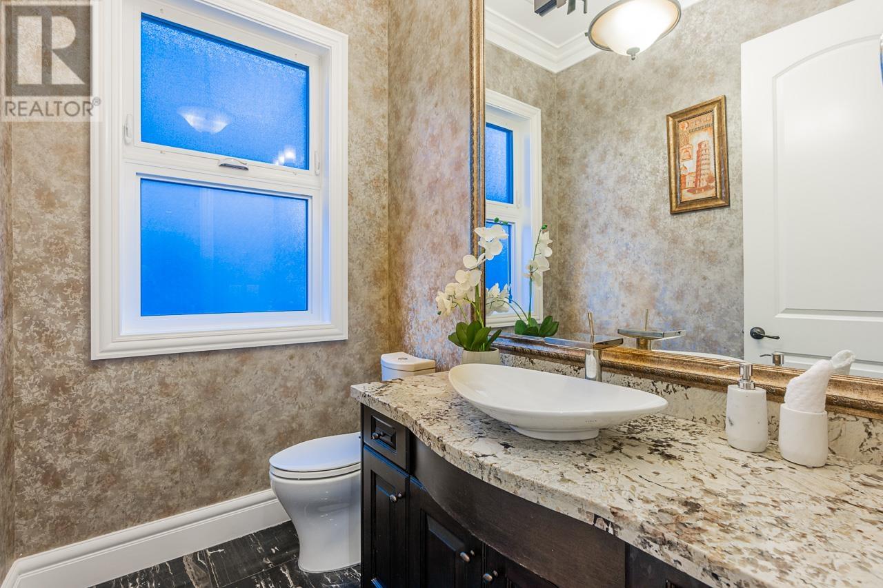 Photo 13 of 3741 W 37th Avenue, Vancouver BC